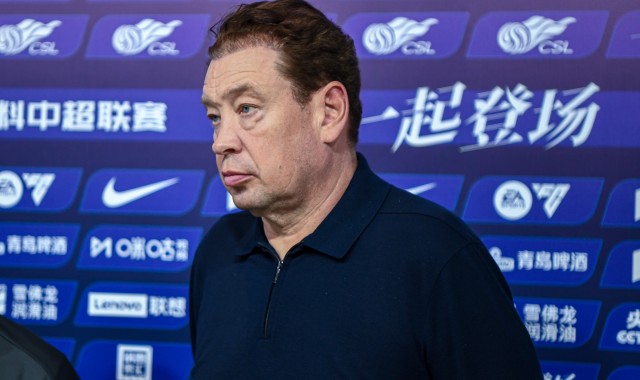 斯卢茨基：刚开始不适应对手的高位逼抢；路易斯将错过下轮比赛