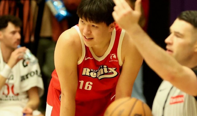 华体会官网-杨瀚森5天奔波近7000公里！ 辗转三城练级：我走的每一步都算数