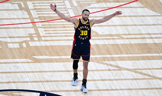 华体会app下载-库里生涯110次节末超远三分若按新规计算 整体三分命中率将提升0.4%